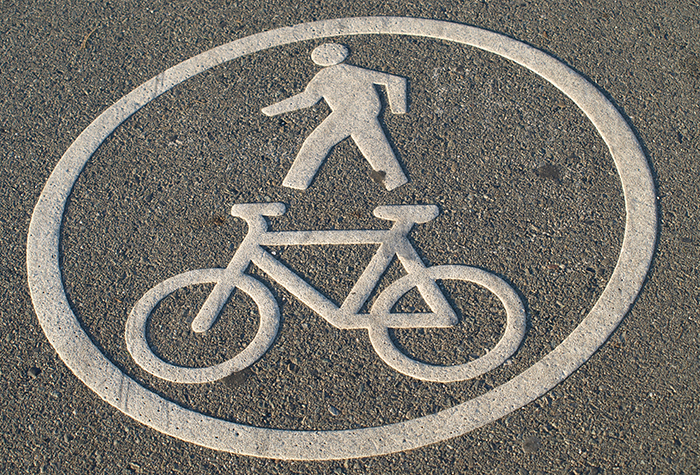 Peatones y ciclistas