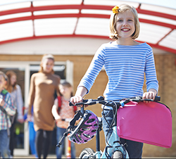Los niños pueden desplazarse andando o en bici al colegio