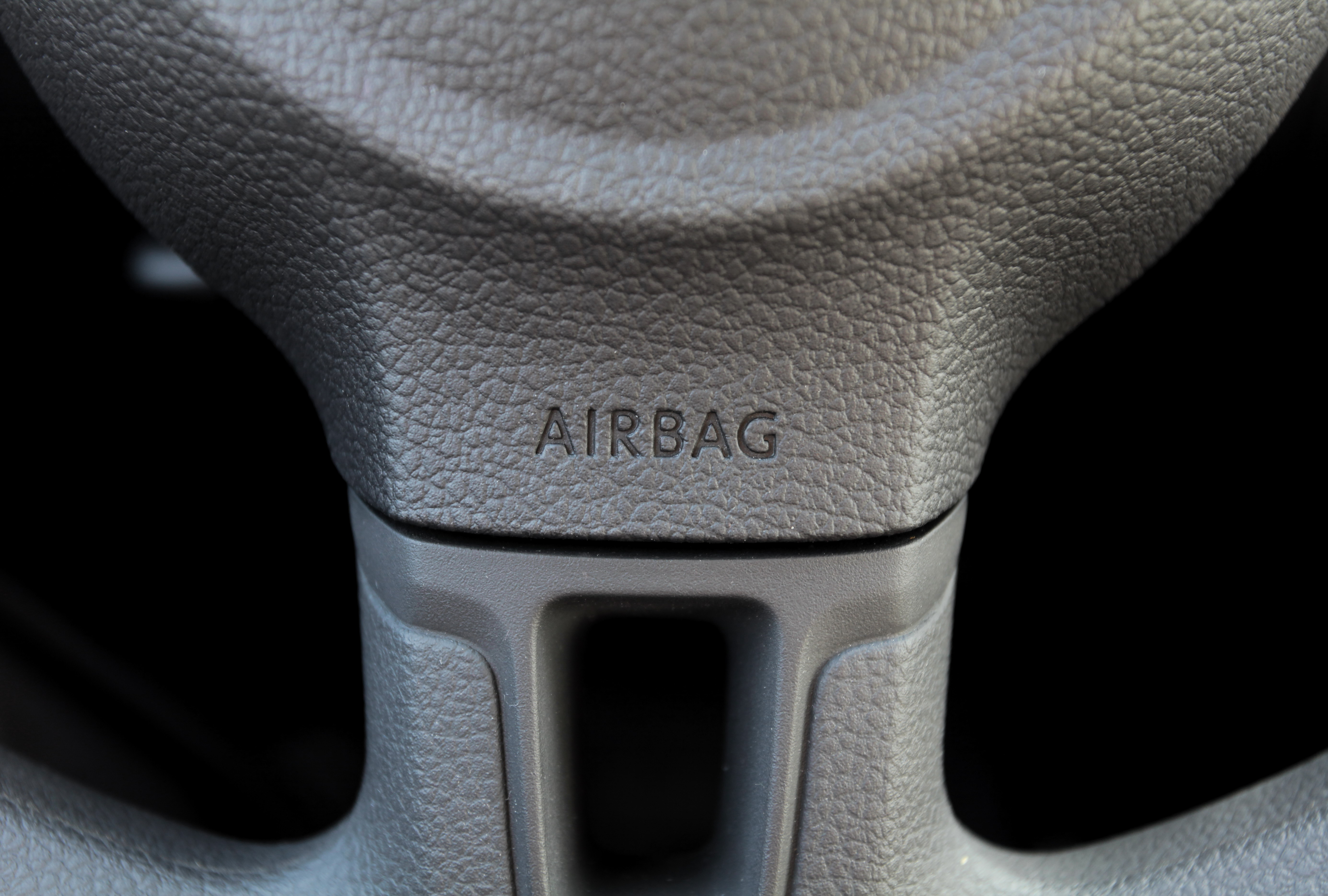 SEAT airbags
