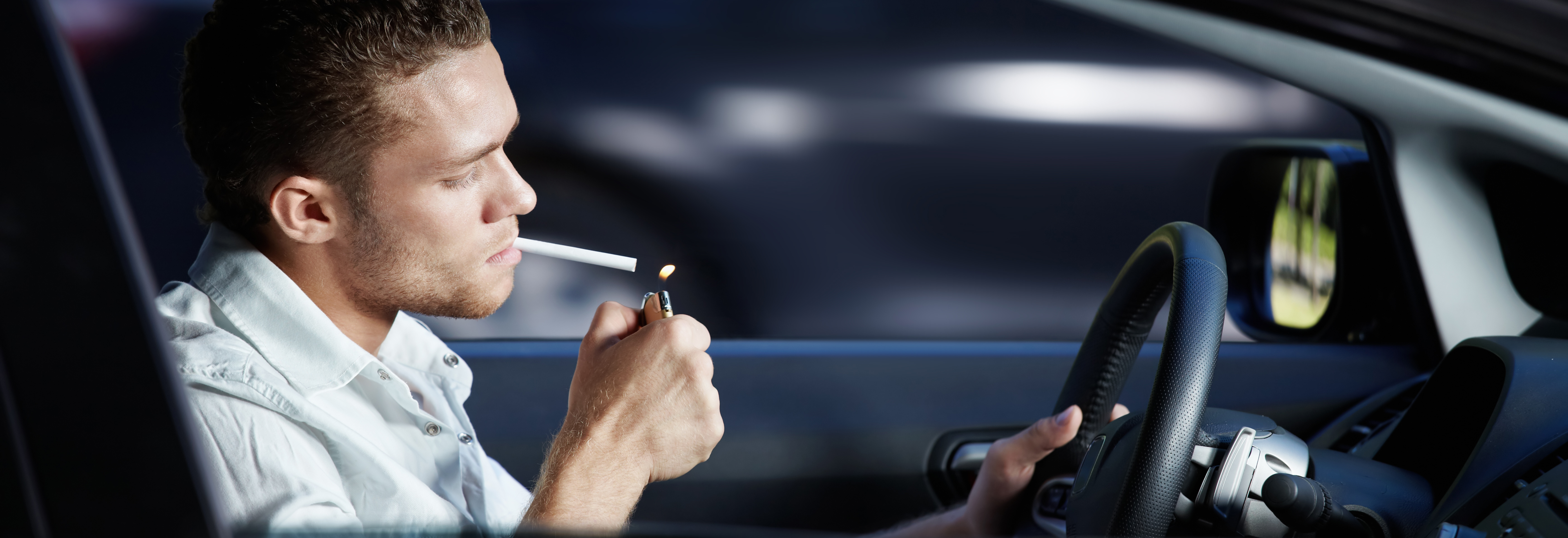 Fumar, un riesgo también al volante