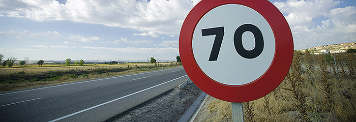 ¿Son eficaces las restricciones temporales en límites de velocidad?