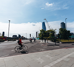 Londres creará grandes zonas para peatones y ciclistas