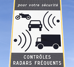 Francia controles velocidad privados