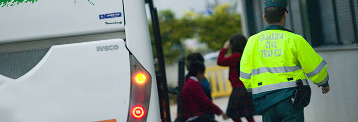 Campaña de vigilancia de transporte escolar