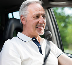 Cómo ser un conductor seguro a los 65 años