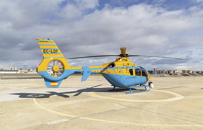 Helicóptero de la DGT grande